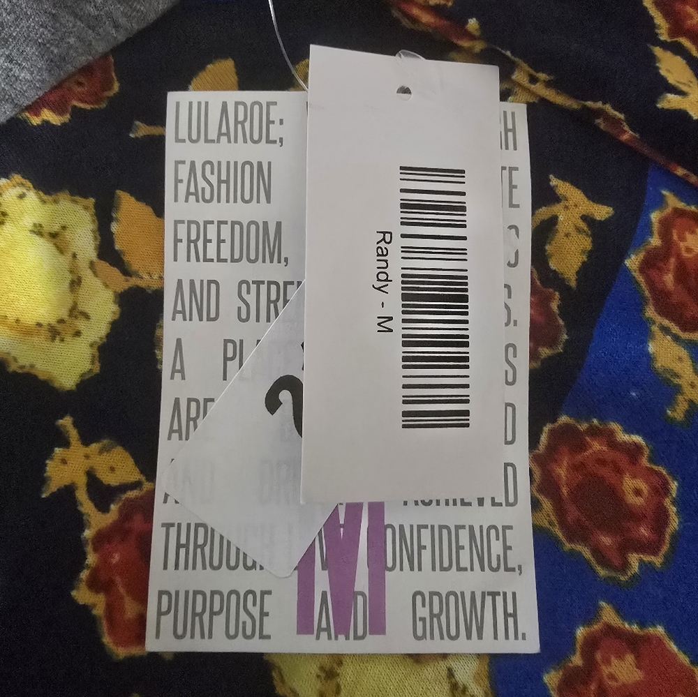 Lularoe Randy Tee - Picture 2 of 3
